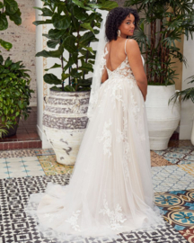 Callie, the most flattering wedding dress - €1.495