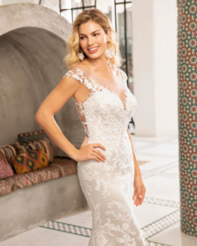 Lorena: for the bride looking to make a subtle statement. €1.550