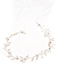 Hair jewel in the shape of  twig with fabric leaves and natural pearls