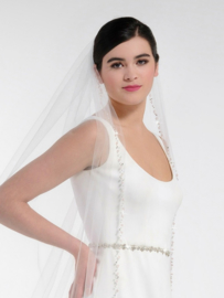 Single-layer veil in soft tulle with beads and rhinestones