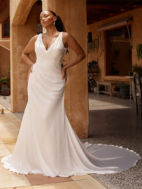 Oakland -sensual wedding dress - Madi Lane - €1.825