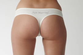 Smooth string with strass text "Just Married"