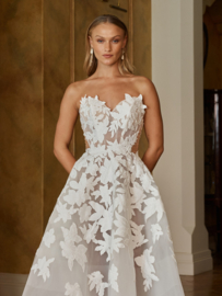 Ombre - statement wedding dress - Madi Lane - €1.995