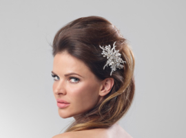 Hannah: sublime hairband of real freshwater pearls, rhinestone crystals, porcelain flowers and crystals on a satin ribbon.