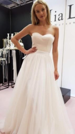 Corsage long: €250