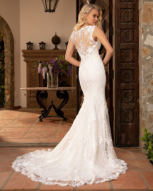 Elena: draag haar strapless of met matching schouderbandjes en rugpand: 2 looks voor €2.150