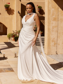 Oakland -sensual wedding dress - Madi Lane - €1.825