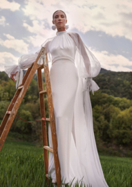 Alaia - Novia D' Art - sublieme halterjurk met verwijderbare organza cape - €2.250
