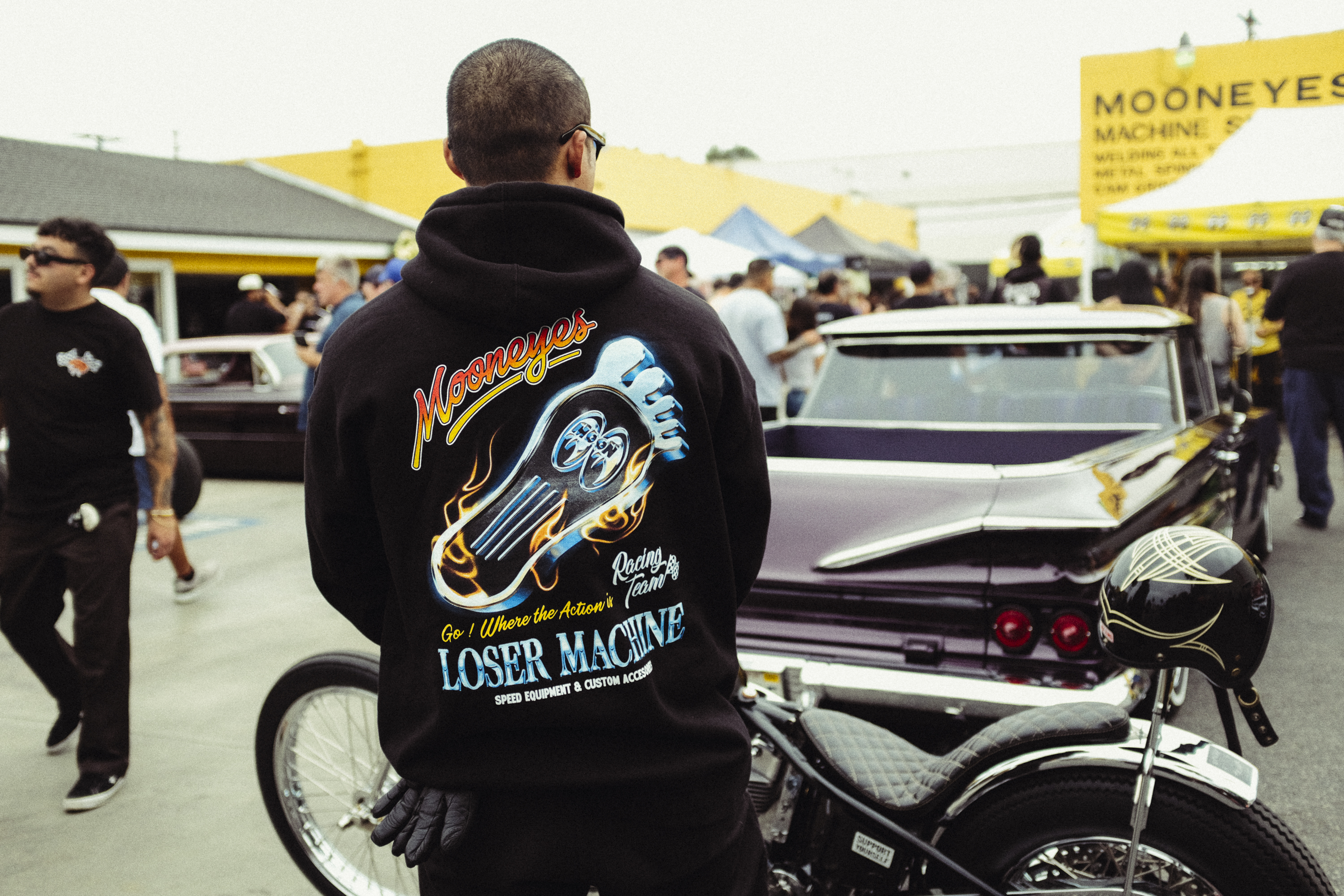 ​ LOSER MACHINE X MOONEYES RED HOT HOOD FLEECE BLACK