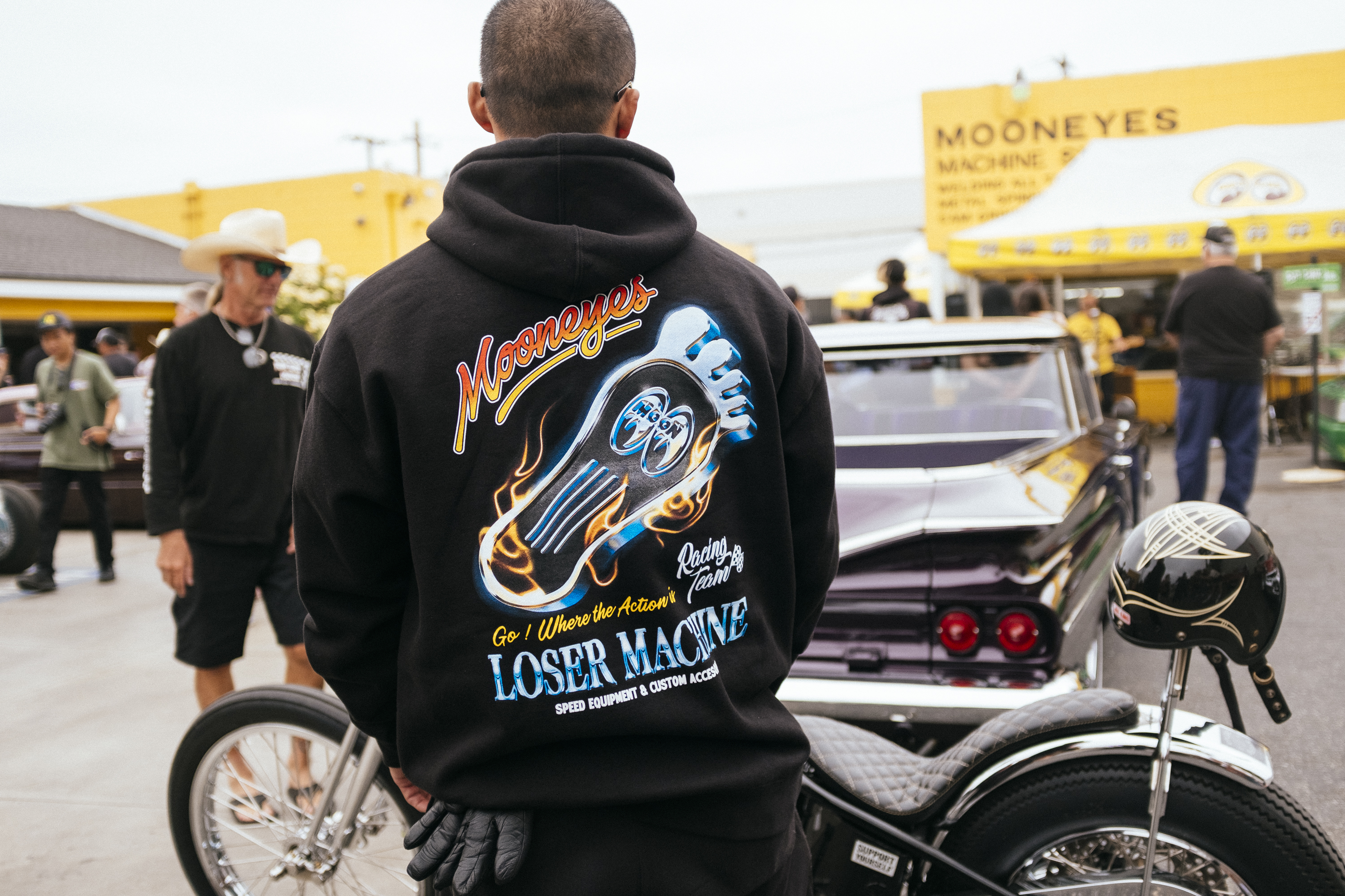 ​ LOSER MACHINE X MOONEYES RED HOT HOOD FLEECE BLACK