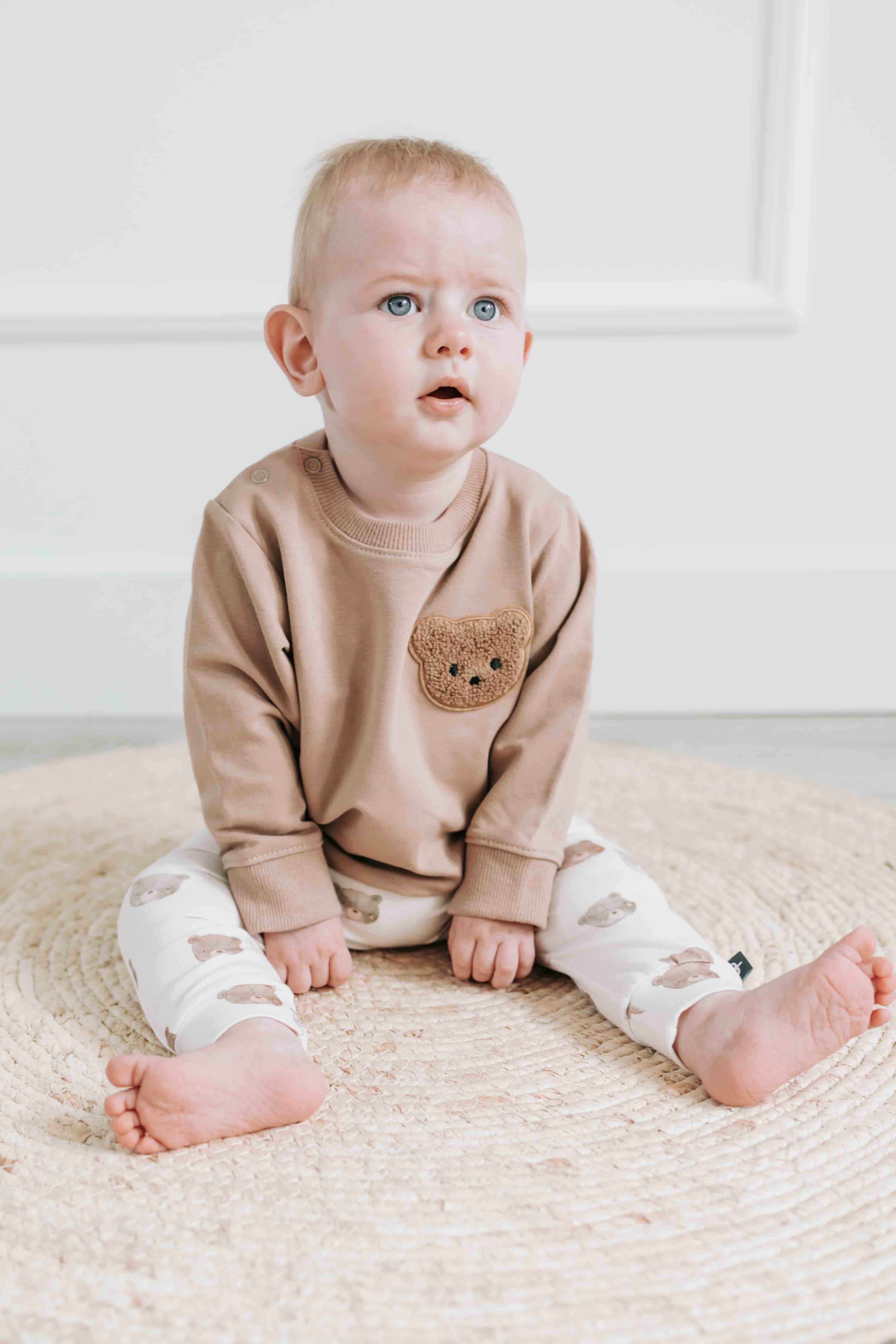 Sweater - Mokka Bear Patch