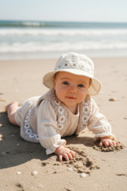 Giletje Baby - Sand Madelief