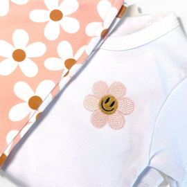 T-shirt - Happy Flower