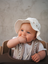 Baby Zomerhoedje - Madelief - Crème Wit