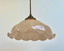 Vintage Franse opaline zalmkleurige hanglamp