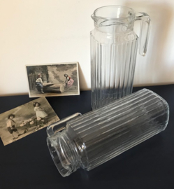 Franse vintage glazen schenkkan 1 liter inhoud Arc
