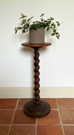 Frans vintage eikenhouten plantentafeltje met gedraaide poot