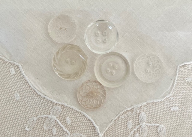 Franse vintage glazen knoopjes