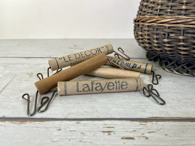 Antieke Franse handvatten van karton met opdruk van o.a. Lafayette (5x)