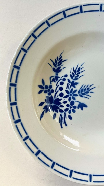Badonviller diep bord soepbord blauwe bloemen en rand