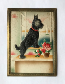 Vintage Duitse gestanst kartonnen kalender houder hondje en bloempot