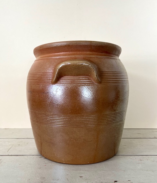 Vintage grote bruine olijvenpot grès pot met grepen