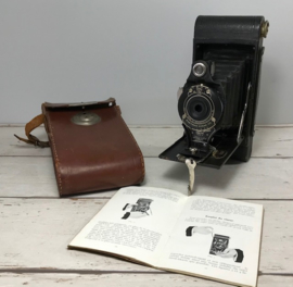 Eastman Kodak Co. no. 2A Folding Cartridge Hawk-Eye model B