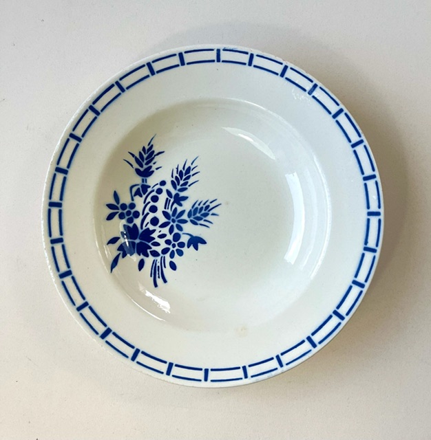 Badonviller diep bord soepbord blauwe bloemen en rand