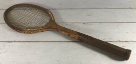 Vintage Franse tennisracket van het merk Speciale