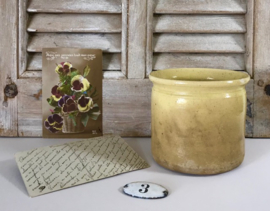 Antieke Franse hand gemaakte confit pot geel geglazuurd