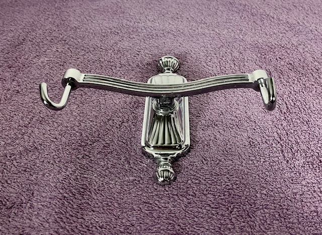 Vintage Frans dubbel metalen handdoekenrek met ring en extra houder met haken
