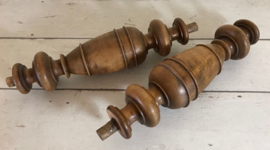 Set vintage Franse eikenhouten balusterknoppen 32,5 cm