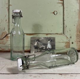 Set vintage Deense flesjes met beugeldop 40 ml
