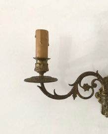 Wandlamp pianolamp brons antiek van L. Pinet
