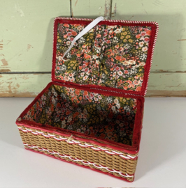 Vintage Franse naaimand naaikistje handwerkmand met inhoud