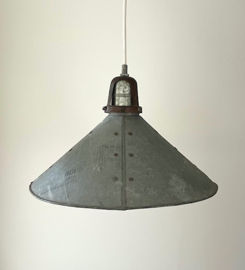 Franse industriële hanglamp zink / aluminium voor man cave etc.