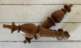 Set van twee vintage houten balusters uit Frankrijk
