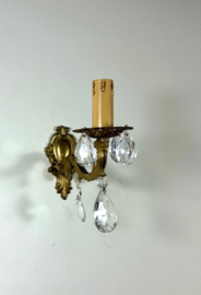 Antiek Frans messing wandlampje met glaspegel
