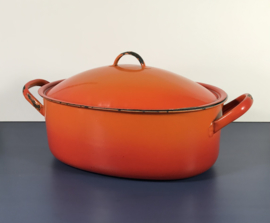 Vintage oranje ovale pan met deksel