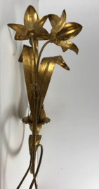 Vergulde wandlamp met lelies circa 1960