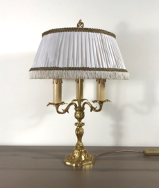 Klassieke Franse bronzen bouillotte lamp met 3 lichtpunten