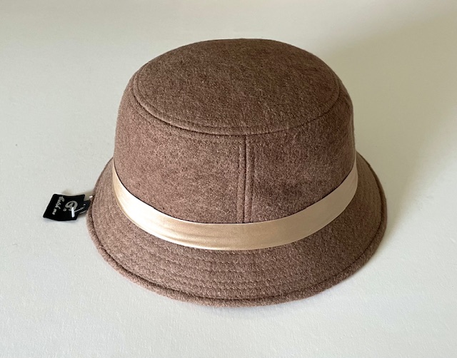 Frans modieus chapeau de seau hoedje dameshoedje maat 57