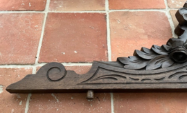 Antiek Frans eikenhouten hoofdbord hoofdeinde fronton