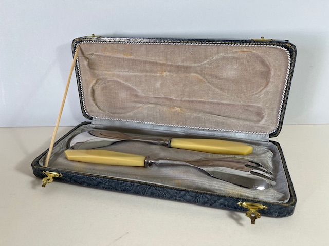 Vintage Franse cassettedoos met slacouvert