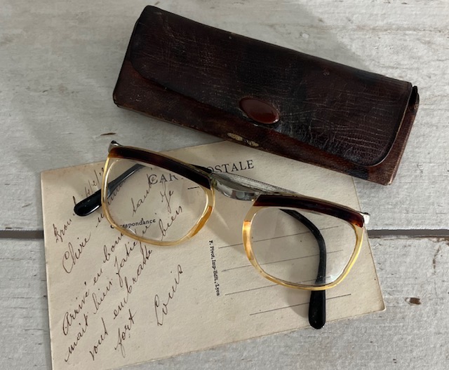 Franse vintage bril vlindermodel circa 1960 in originele etui
