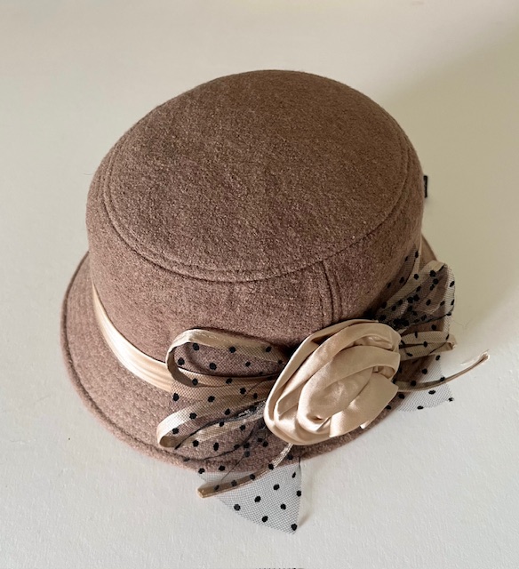 Frans modieus chapeau de seau hoedje dameshoedje maat 57