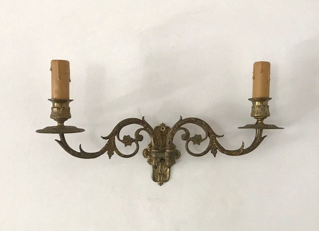 galblaas kubiek Nageslacht Wandlamp pianolamp brons antiek van L. Pinet | Wandlampen | Provence  Brocante
