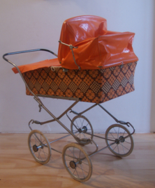 Vintage kinderwagen