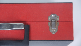 Rood met zwarte harmonica platenkoffer