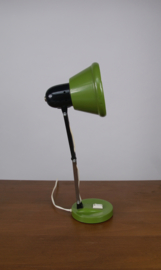 Groen bureaulamp met zwarte kap